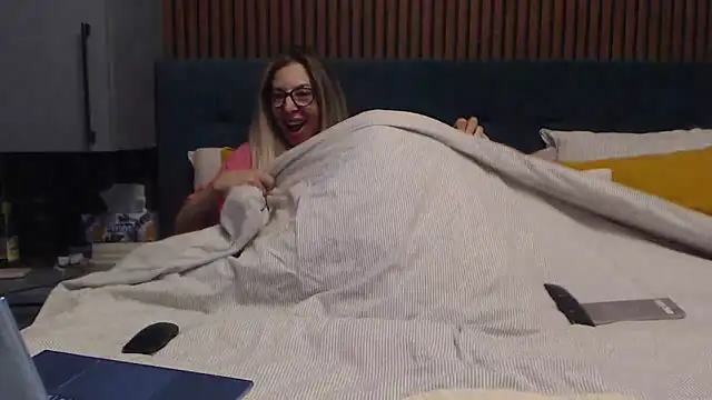 SukyGirl online show from 01-01-25, 02:31