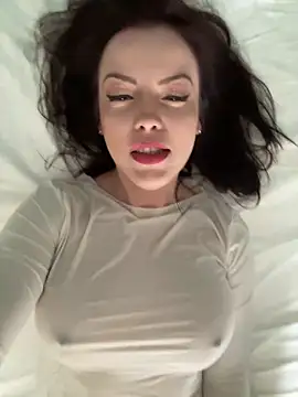 Snapshot of AylaRed chatting on 03-17-25, 01:08 AylaRed online show from 03-17-25, 01:08