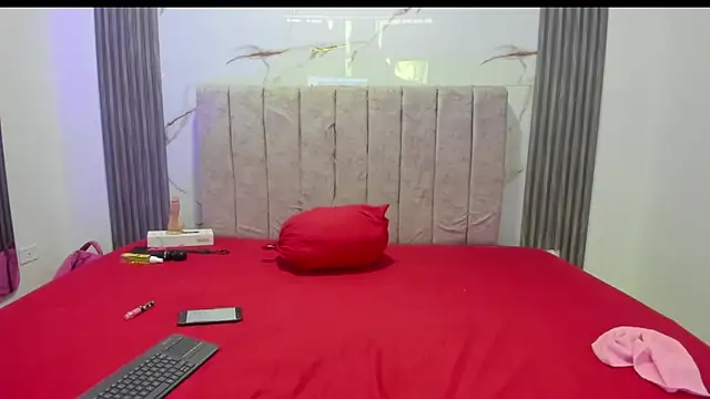 Snapshot of dirty_couple22 chatting on 06-24-26, 02:16 dirty couple22 online show from 06-24-26, 02:16