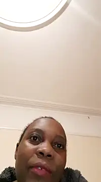 Snapshot of AfricanBeautyX chatting on 12-03-24, 11:02 AfricanBeautyX online show from 12-03-24, 11:02