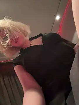 XMelissaX online show from 02-21-26, 08:32