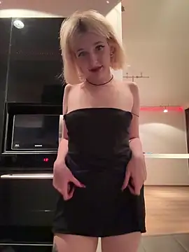 Snapshot of XMelissaX chatting on 05-15-26, 09:22 XMelissaX online show from 05-15-26, 09:22