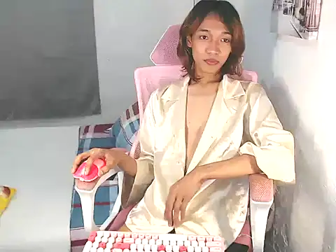 Snapshot of imtwinky chatting on 01-16-26, 11:42 imtwinky online show from 01-16-26, 11:42