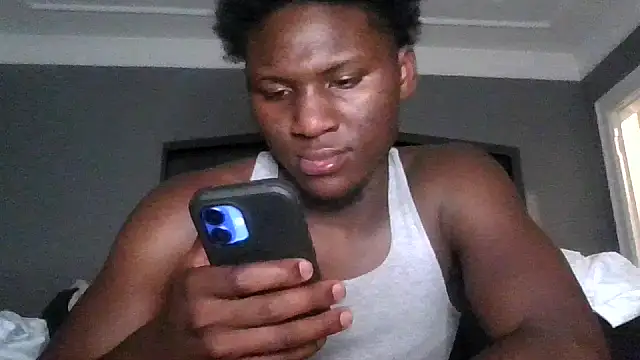 Snapshot of Festivitiesking1 chatting on 10-10-25, 12:31 Festivitiesking1 online show from 10-10-25, 12:31