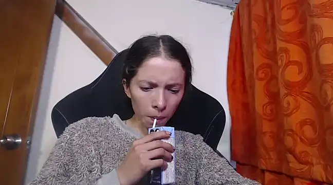 sweetdam12 online show from 02-04-25, 09:10