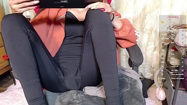 sweetdam12 online show from 01-17-26, 07:50