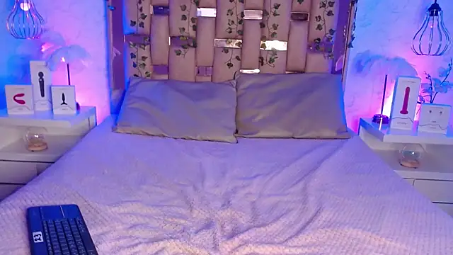 GigiVolkova online show from 03-04-25, 09:00