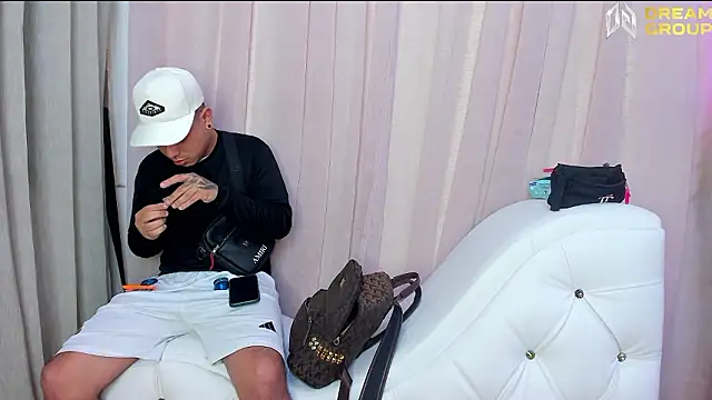 Yourslust  online show from 03-27-26, 08:08