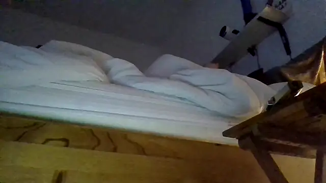 Snapshot of addicktedGT chatting on 02-09-25, 03:22 addicktedGT online show from 02-09-25, 03:22