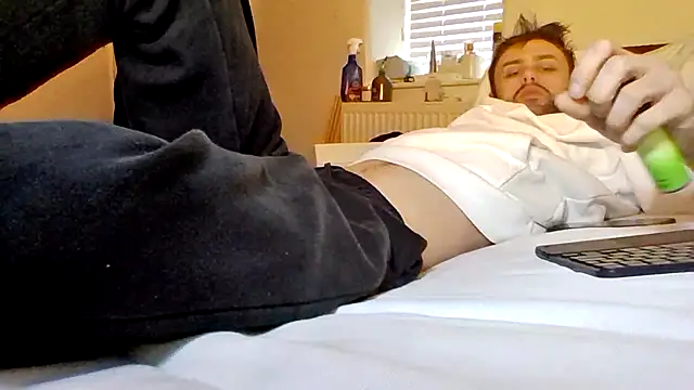 Snapshot of addicktedGT chatting on 02-20-25, 12:36 addicktedGT online show from 02-20-25, 12:36