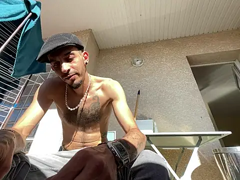 Rebeu313 online show from 04-08-26, 03:34