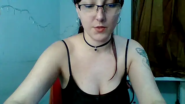 Snapshot of MiaStika chatting on 02-24-25, 07:30 MiaStika online show from 02-24-25, 07:30