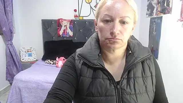 emperabigbootybigass online show from 06-01-26, 12:18