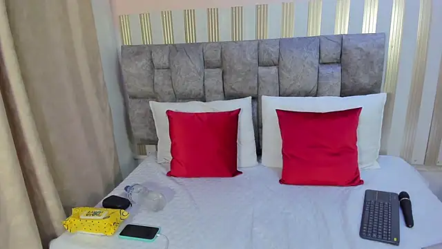 nova lane online show from 03-03-26, 07:42