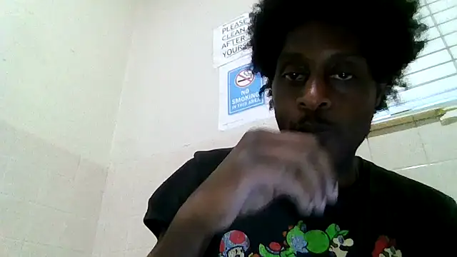 Snapshot of DevinToore chatting on 06-21-26, 02:14 DevinToore online show from 06-21-26, 02:14