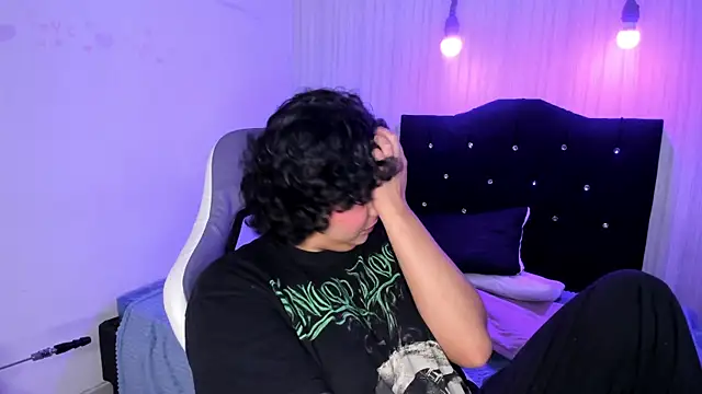 miku katsuragi online show from 11-22-25, 11:48