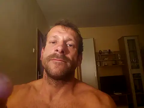 DonCristian online show from 10-18-25, 01:52