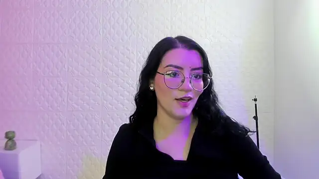 Snapshot of Violetaa_diazz chatting on 05-11-26, 09:23 Violetaa diazz online show from 05-11-26, 09:23