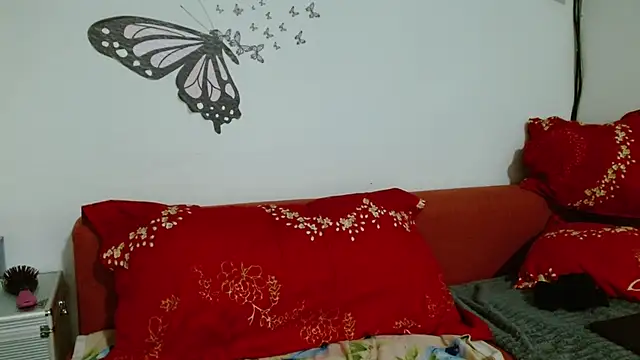 LadyHellene online show from 11-08-25, 06:29