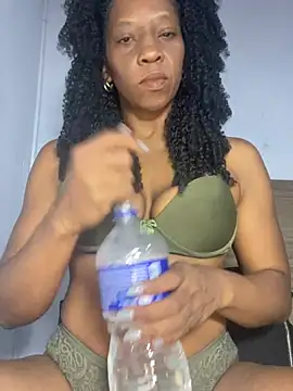 Luhma hot online show from 05-26-26, 12:17
