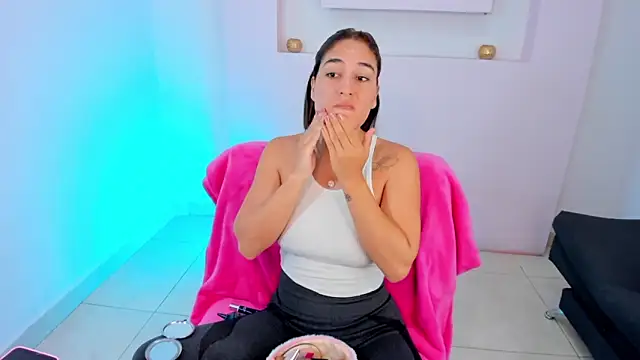 Snapshot of ScarlettWet9 chatting on 12-05-24, 04:31 ScarlettWet9 online show from 12-05-24, 04:31