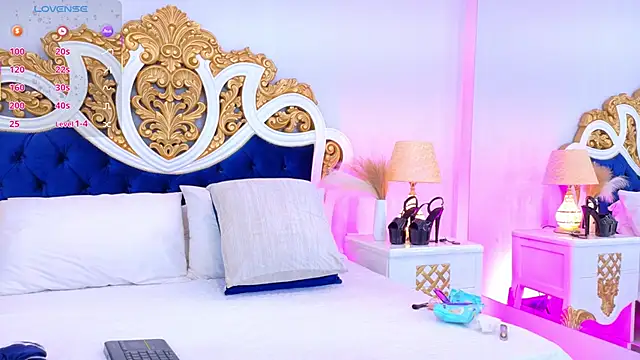 AshleyFerri online show from 11-14-25, 11:09