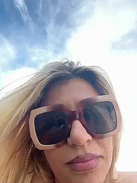 Lorehottie online show from 06-03-26, 02:33