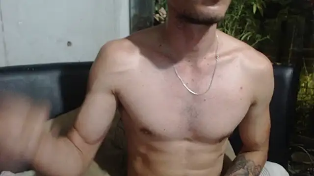 roystonee01 online show from 11-15-25, 03:15