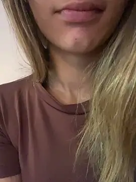 Carolinen online show from 04-06-26, 05:14