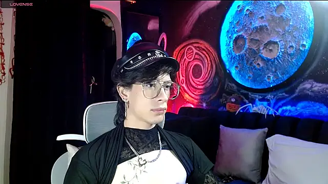 Snapshot of Yedrix chatting on 02-13-26, 05:53 Yedrix online show from 02-13-26, 05:53