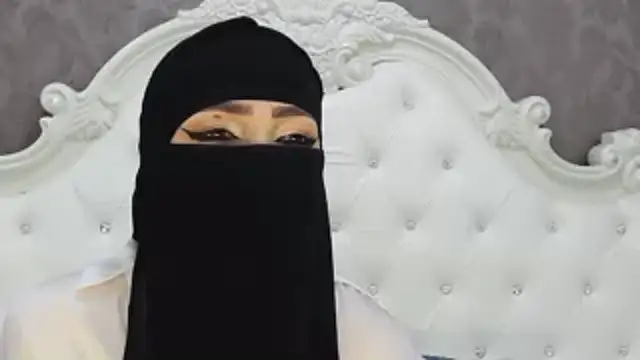 Snapshot of Hajar_Kar chatting on 06-13-26, 05:05 Hajar Kar online show from 06-13-26, 05:05