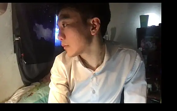 Snapshot of ex199212 chatting on 02-15-25, 12:26 ex199212 online show from 02-15-25, 12:26