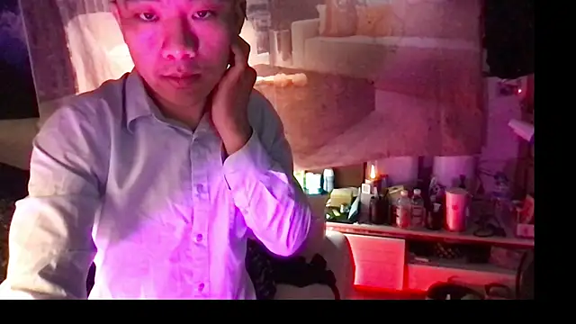 Snapshot of ex199212 chatting on 03-09-25, 05:49 ex199212 online show from 03-09-25, 05:49