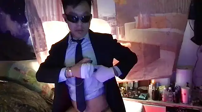 Snapshot of ex199212 chatting on 03-09-25, 09:57 ex199212 online show from 03-09-25, 09:57