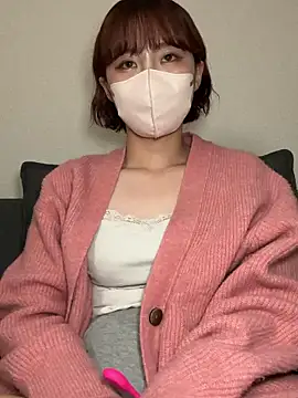 Snapshot of -x_MIU_x chatting on 06-14-26, 10:17 -x MIU x online show from 06-14-26, 10:17