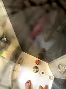 lescro95  online show from 10-08-25, 12:58