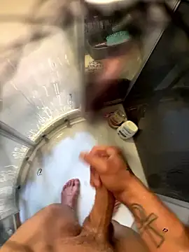 lescro95  online show from 10-14-25, 08:48