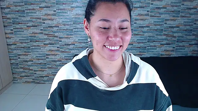  joy yva online show from 11-20-25, 04:18