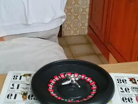 VeneRed online show from 10-23-25, 10:36