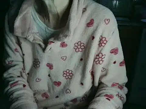 Snapshot of VeneRed chatting on 04-30-26, 05:08 VeneRed online show from 04-30-26, 05:08