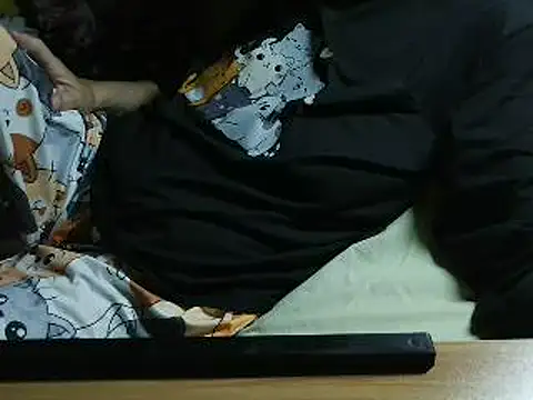 Snapshot of VeneRed chatting on 05-28-26, 08:39 VeneRed online show from 05-28-26, 08:39
