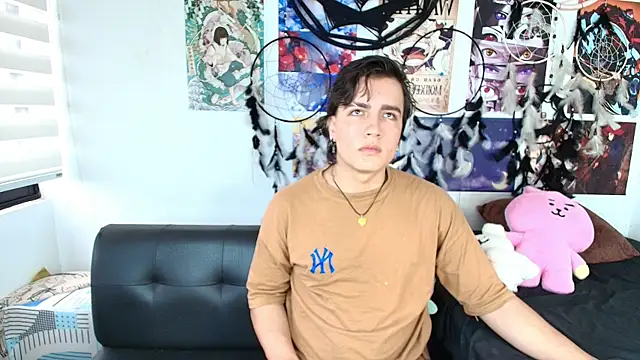 Snapshot of lukashollow_ chatting on 10-10-25, 02:05 lukashollow online show from 10-10-25, 02:05