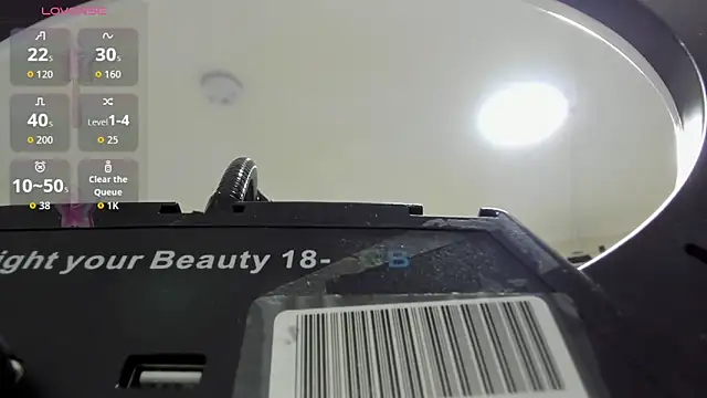 Cristal Cutte online show from 11-17-25, 12:11