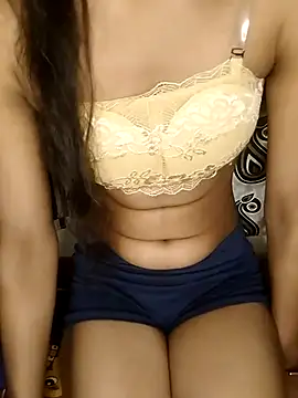 Snapshot of Alina_fun chatting on 12-14-24, 03:47 Alina fun online show from 12-14-24, 03:47