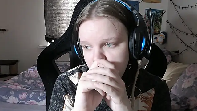 DivaMarisa online show from 03-16-25, 09:16