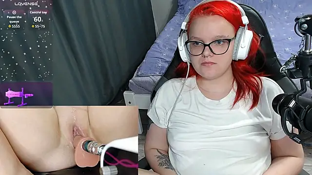 DivaMarisa online show from 04-10-26, 04:33