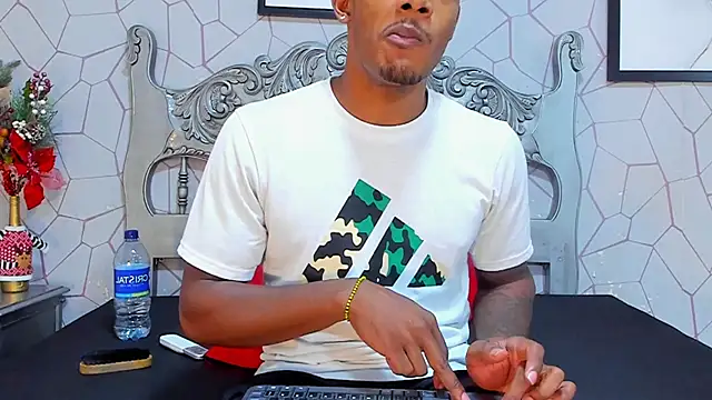 Snapshot of jackmacson chatting on 12-05-24, 10:23 jackmacson online show from 12-05-24, 10:23