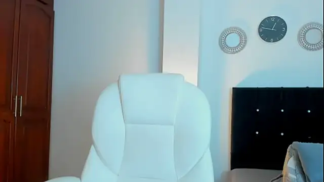 kathyajhonss online show from 11-08-25, 11:36