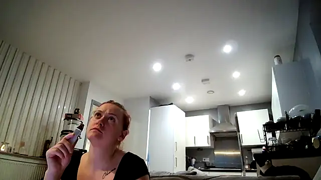 Snapshot of DynamicDuo_oxo chatting on 12-12-24, 09:26 DynamicDuo oxo online show from 12-12-24, 09:26