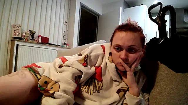 Snapshot of DynamicDuo_oxo chatting on 01-01-25, 07:53 DynamicDuo oxo online show from 01-01-25, 07:53